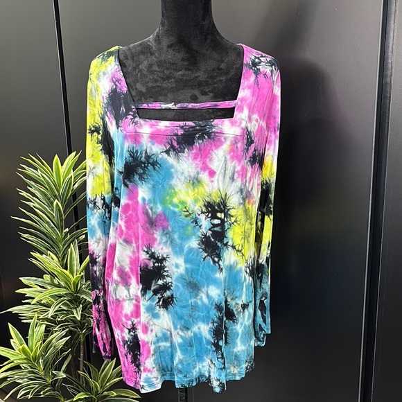 Torrid Lovesick Long sleeve square neck strappy cut out detail tie-dye - Picture 1 of 9